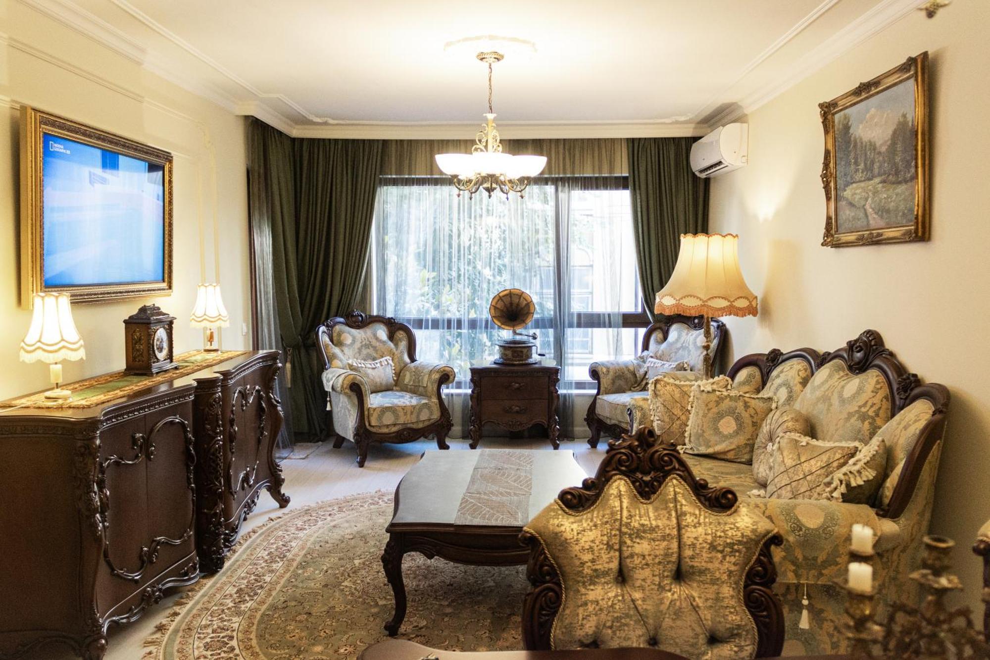 Central Luxury Antique Apartment Warna Zewnętrze zdjęcie