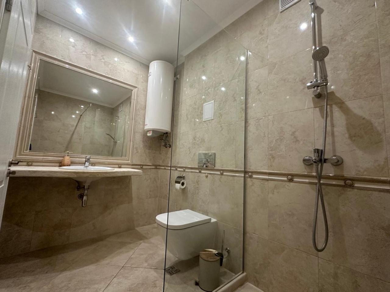 Central Luxury Antique Apartment Warna Zewnętrze zdjęcie