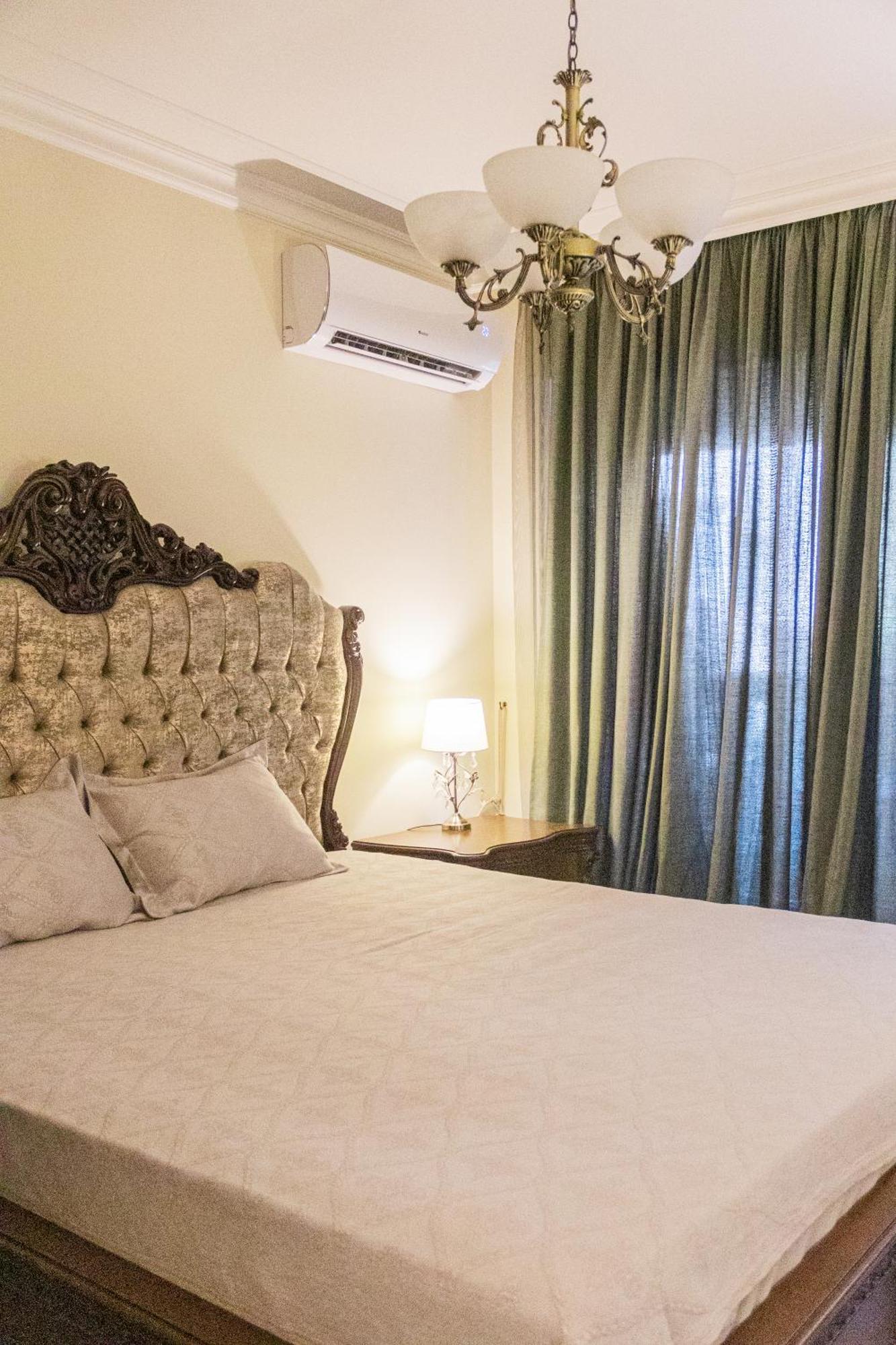 Central Luxury Antique Apartment Warna Zewnętrze zdjęcie