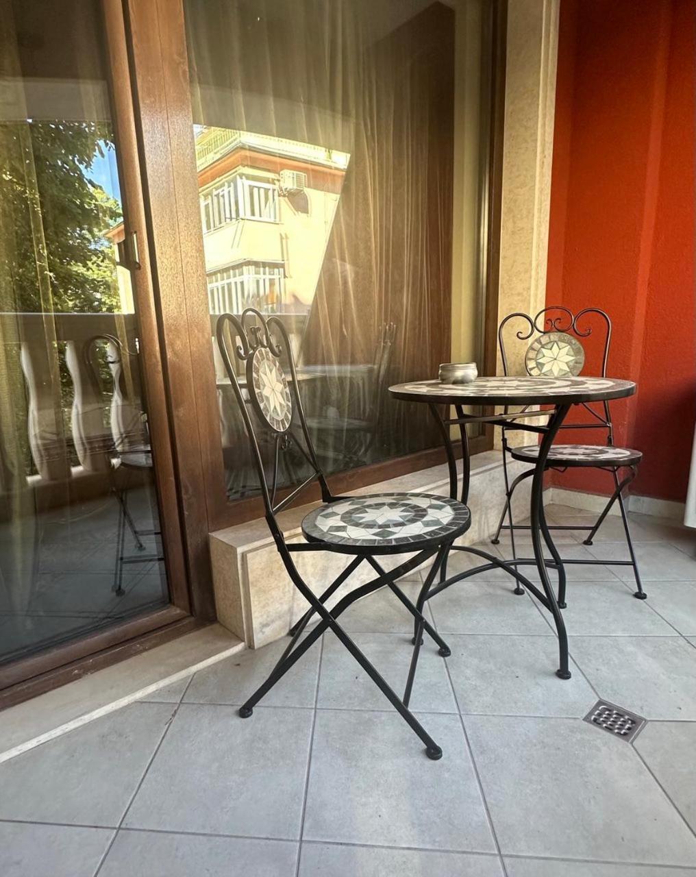 Central Luxury Antique Apartment Warna Zewnętrze zdjęcie